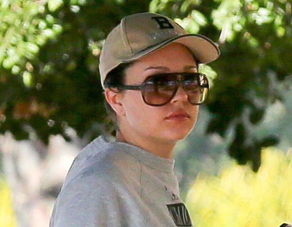 Home For The Holidays From Amanda Bynes Leaves Rehab Facility See
